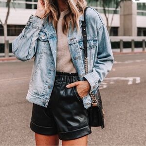 Abercrombie & Fitch Black Women's Shorts